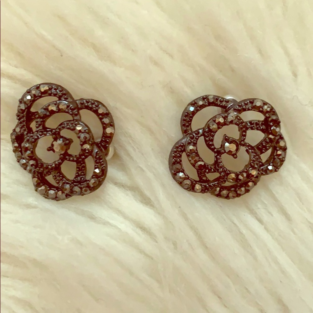 Floral - never used - earrings